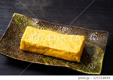 焼きたての玉子焼き 125318649