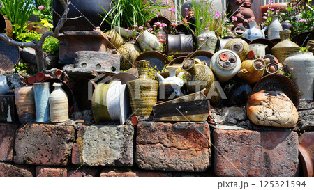 やきもの散歩道(常滑市) やきもの散歩道(常滑市) 125321594