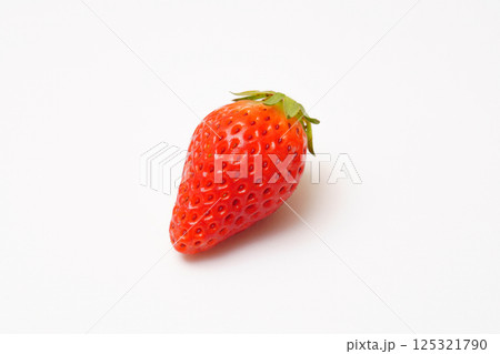 真っ赤ないちご 真っ赤ないちご 125321790