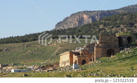 トルコ ヒエラポリス 劇場 125322519