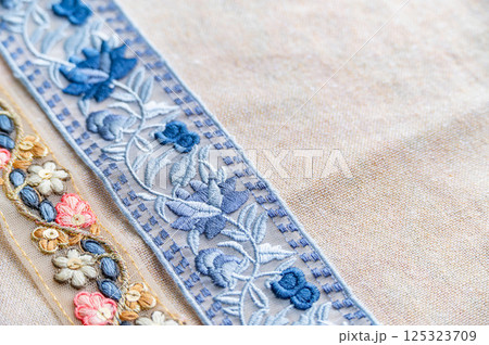 インド刺繍リボン インド刺繍リボン 125323709