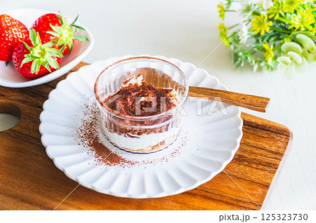 手作りティラミス風デザート 125323730