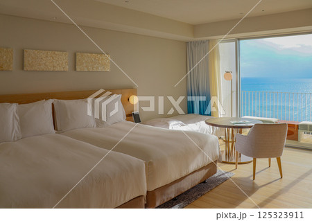 南国宮古島の外資系リゾートホテル イラフSUIラグジュアリーコレクションの客室 125323911