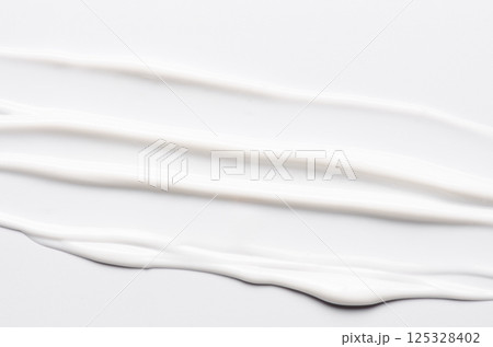 The texture of a cosmetic cream for the body or face 125328402