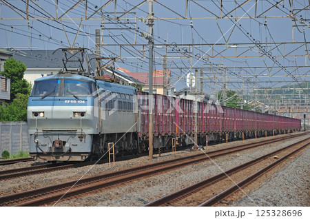 東海道本線　大磯－二宮　JR貨物　EF66-104（吹田） 125328696