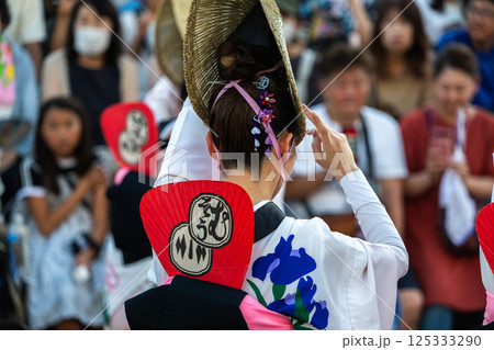 阿波踊りの熱い夜 125333290