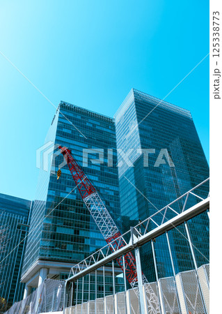 建設工事が続く東京八重洲 鍛冶橋周辺 2025.04　c-4 ライトカラー 125338773