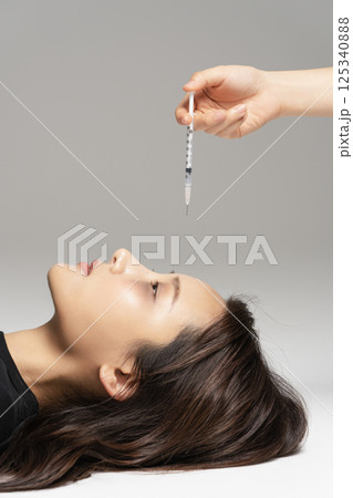 A young man in his 20s addicted to various drugs and drugs A young man in his 20s addicted to various drugs and drugs 125340888