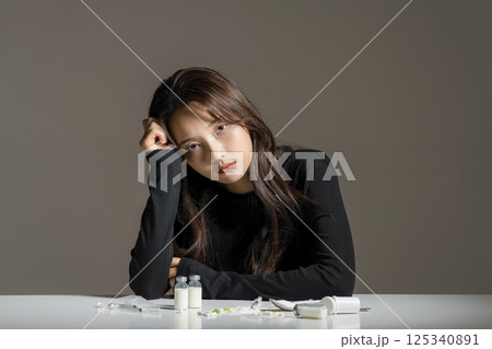 A young man in his 20s addicted to various drugs and drugs 125340891