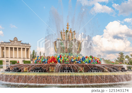 Stone Flower fountain and pavilion Ukraine in Exhibition of economic achievements, VDNKh, Moscow, Russia Stone Flower fountain and pavilion Ukraine in Exhibition of economic achievements, VDNKh, Moscow, Russia 125343174
