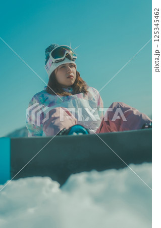 snowboarding 125345462