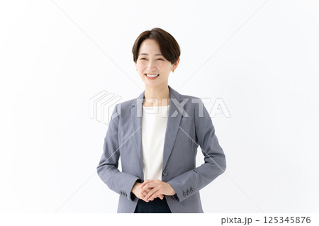 ビジネス　女性 125345876