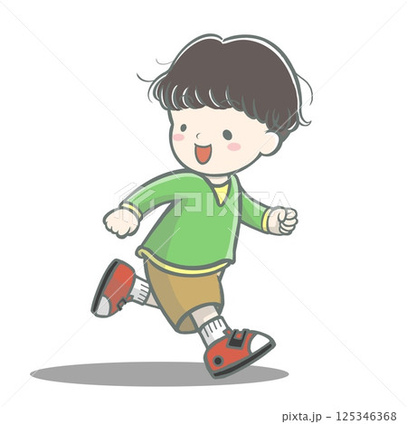 後ろを気にしながら楽しそうに走る男の子 後ろを気にしながら楽しそうに走る男の子 125346368
