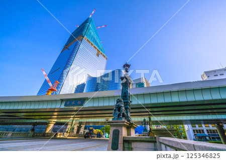 日本の東京都市景観4月21日。日本橋や日本橋一丁目の再開発事業などを望む。新時代に…＝令和7年 125346825