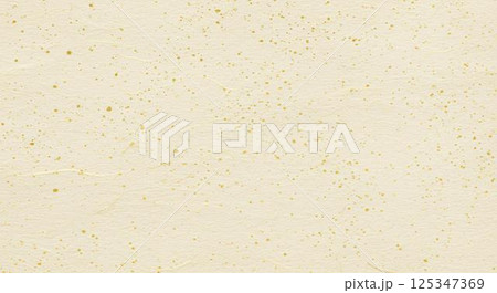 金箔が舞う伝統和紙の高級和風テクスチャ背景 金箔が舞う伝統和紙の高級和風テクスチャ背景 125347369