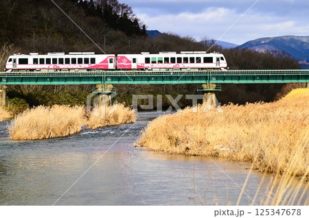 JR釜石線 猿ヶ石川橋梁 JR釜石線 猿ヶ石川橋梁 125347678