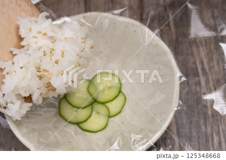 春野菜の手まり寿司を作る工程 レシピ 春野菜の手まり寿司を作る工程 レシピ 125348668