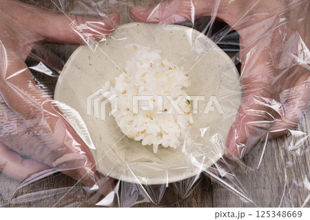 春野菜の手まり寿司を作る工程　レシピ 125348669