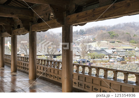 南川橋の晴烟樓から見る全州韓屋村 南川橋の晴烟樓から見る全州韓屋村 125354936