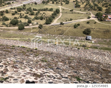 Panoramic view of Teotihuacan, Mexico City from main Pyramid of the Sun, the largest structure in Teotihuacan 125354985
