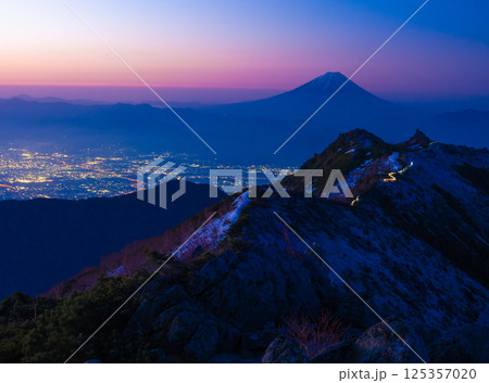 マジックアワー 125357020