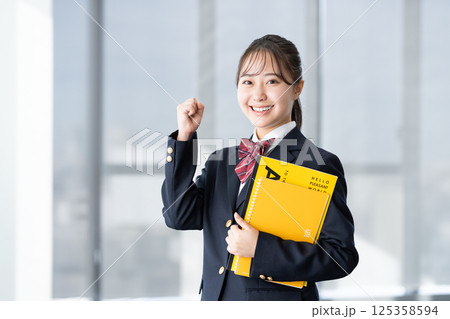 女子高生のポートレート　撮影協力：学校法人電波学園　東京電子専門学校 125358594