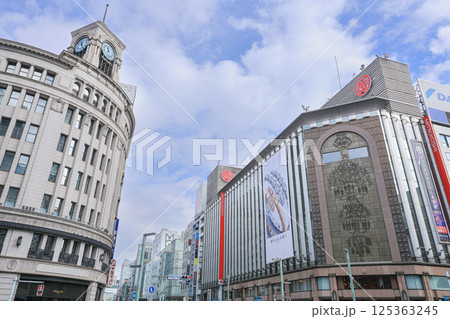 【東京都】銀座の街並み 時計塔 【東京都】銀座の街並み 時計塔 125363245