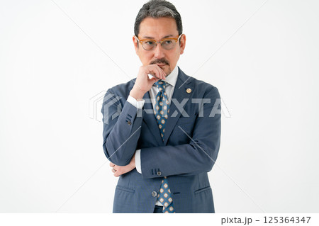 弁護士 悩む 弁護士 悩む 125364347