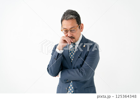 弁護士 悩む 弁護士 悩む 125364348
