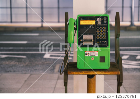 [関西国際空港]空港内に設置された公衆電話 125370761