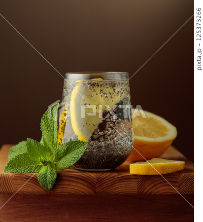 Diet vegan cocktail with chia seeds, lemon, and mint. 125373266