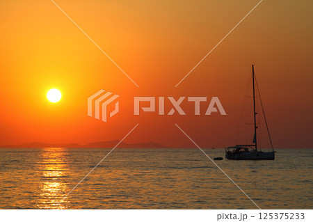 sunset and sailing boat. Turgutreis, Bodrum. 125375233