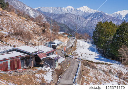 【下栗の里】南アルプスと里の風景【飯田市】 【下栗の里】南アルプスと里の風景【飯田市】 125375370