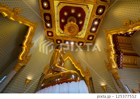 Golden Buddha in Ornate Trimit Temple Golden Buddha in Ornate Trimit Temple 125377552