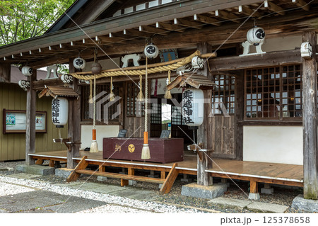 羽束師坐高御産日神社から分霊した乗越神社拝殿【のりこえ】 125378658