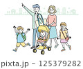 街並みを歩く家族のイラスト 125379282