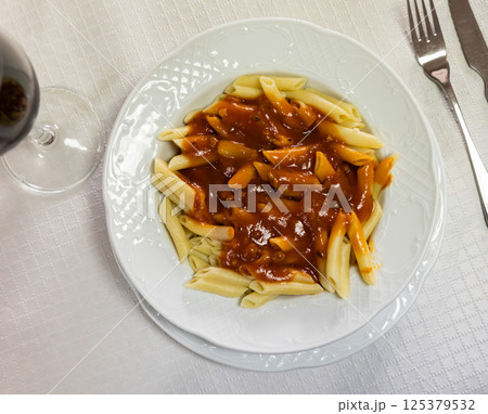 Traditional Italian dish - pasta bolognese Traditional Italian dish - pasta bolognese 125379532