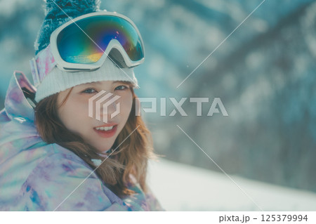 snowboarding 125379994