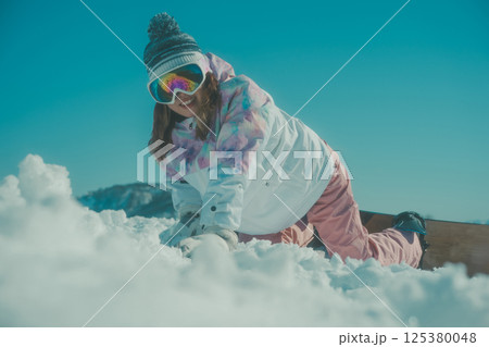 snowboarding snowboarding 125380048