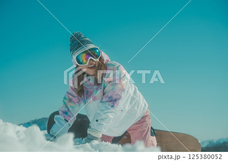 snowboarding snowboarding 125380052