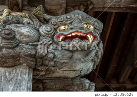 貴布禰神社と金刀比羅神社の二社を合祀社殿の龍魔除け 貴布禰神社と金刀比羅神社の二社を合祀社殿の龍魔除け 125380529