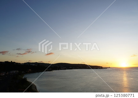 グアムの美しい夕景　タモン湾 125380771