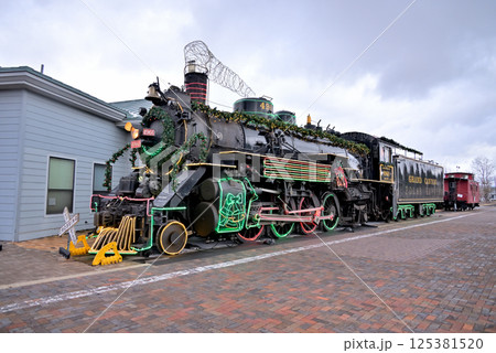 グランドキャニオン鉄道ポーラー・エクスプレス装飾の蒸気機関車 グランドキャニオン鉄道ポーラー・エクスプレス装飾の蒸気機関車 125381520