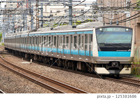 京浜東北線E233系品川行き 125381686