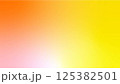 カラフルなグラデーション背景素材(オレンジ) 125382501