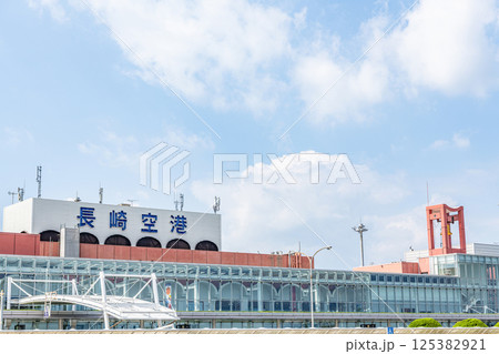 長崎県大村市 晴天の長崎空港 長崎県大村市 晴天の長崎空港 125382921