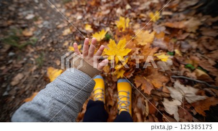 Natural Beauty Autumn Scene with Child Playing Natural Beauty Autumn Scene with Child Playing 125385175