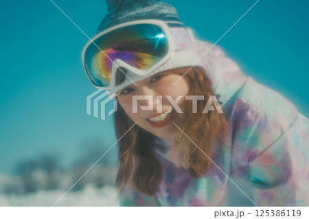 snowboarding snowboarding 125386119