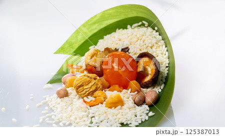 剥製 詰め物 詰める 125387013