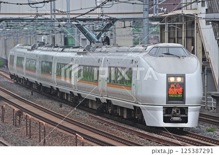 東北本線 赤羽-尾久 JR東日本 651系1000番台 OM203編成(大宮) 草津 (K106) 東北本線 赤羽-尾久 JR東日本 651系1000番台 OM203編成(大宮) 草津 (K106) 125387291